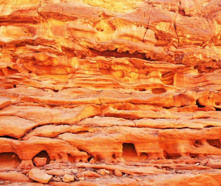 Coloured-canyon-and-The-blue-hole-from-Sharm-El-Sheikh